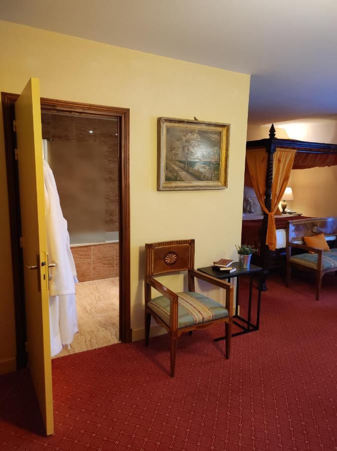 Hostellerie Les Hauts De Sainte Maure Esterno foto