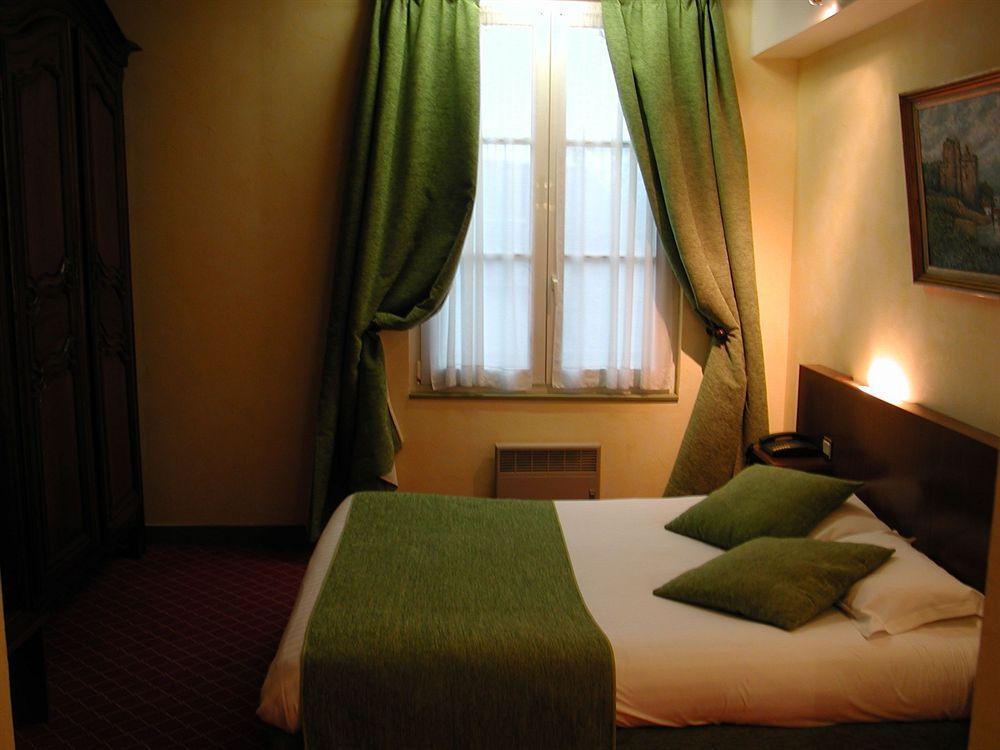 Hostellerie Les Hauts De Sainte Maure Esterno foto